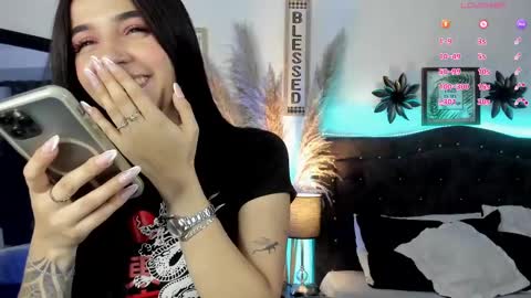 Snapshot of devlin_violet__ chatting on February 26, 3:35 am PaulaInsta  paulacastellanos 1Pvt open online show from February 26, 3:35 am