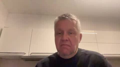 Snapshot of devon_nite chatting on October 27, 12:43 am Devon online show from October 27, 12:43 am