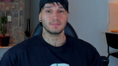 JULIAN online show from March 31, 10:54 pm