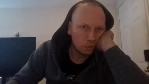 deznuts130 online show from February 15, 8:02 am