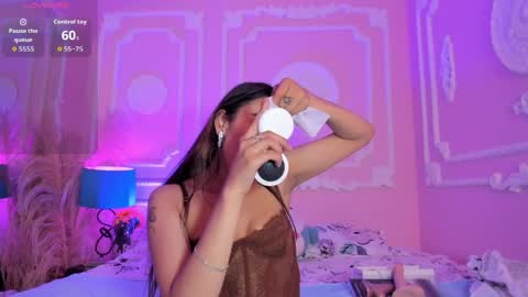 Dhalia online show from April 3, 12:45 pm