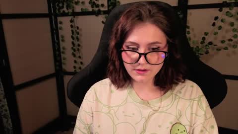 Diana online show from April 8, 3:04 pm