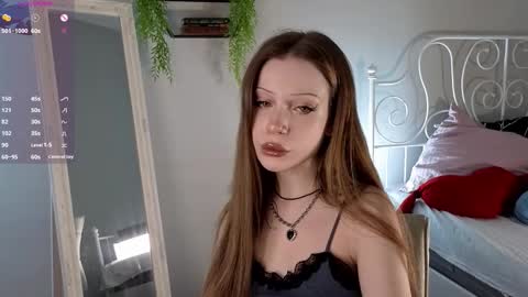 Snapshot of diana_loyd chatting on October 6, 11:17 am Diana online show from October 6, 11:17 am