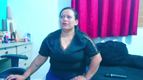 Diana Lozano online show from February 12, 4:16 am