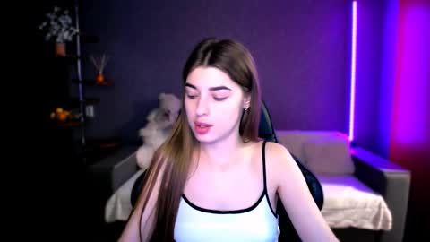 Snapshot of dianaa_lee chatting on September 18, 5:28 pm DIANA online show from September 18, 5:28 pm