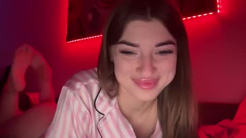 Snapshot of dianaa_lee chatting on October 9, 11:10 pm DIANA online show from October 9, 11:10 pm
