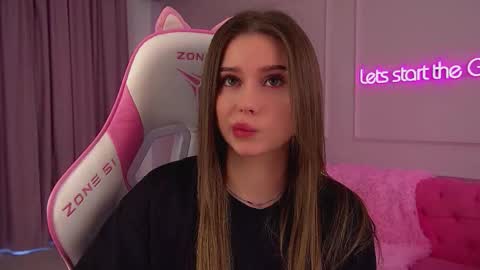 Diana online show from March 18, 1:06 pm