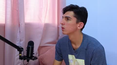 Ana  Leo online show from January 29, 11:41 am