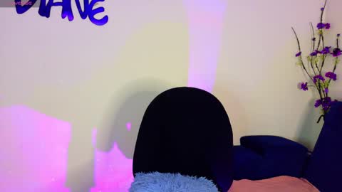 DIANE online show from February 24, 1:42 pm