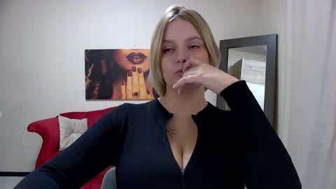 Diane Mills online show from November 22, 5:33 pm