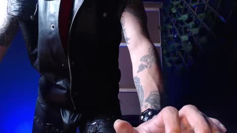 DICAPRIO online show from October 17, 4:05 am