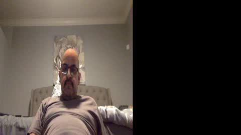 dickjohnson91623 online show from May 23, 9:27 am