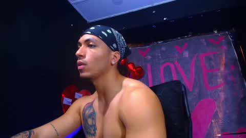 Snapshot of diego__cruz chatting on February 16, 2:43 pm Diego online show from February 16, 2:43 pm