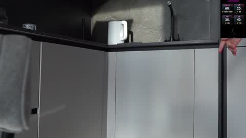 Snapshot of diffgirls chatting on March 12, 2:23 pm Tanya online show from March 12, 2:23 pm