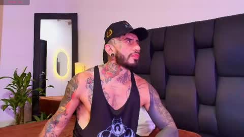 Dilan Scootk online show from July 18, 6:32 pm