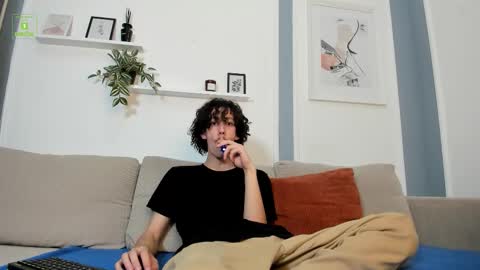 Dilan online show from December 4, 5:23 pm