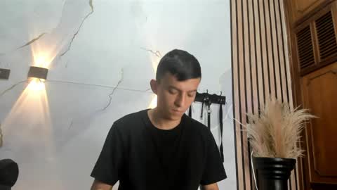 dilanandking online show from April 15, 1:14 pm