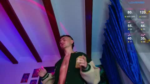 Julian Independent Model online show from March 8, 2:45 am