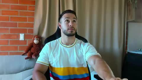 dimitricaruso online show from July 6, 7:38 pm