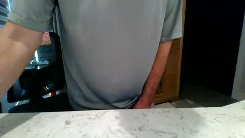 dinger524678 online show from February 6, 8:34 pm