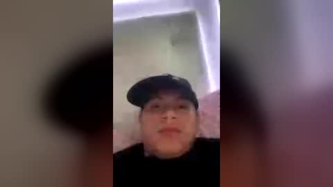 dinolamaravilla1 online show from July 7, 5:31 am