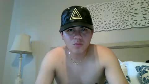 dinolamaravilla1 online show from February 3, 11:47 pm