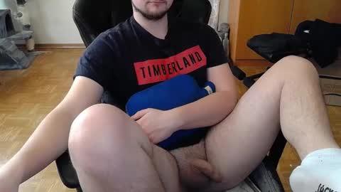 Snapshot of dirty_fun_boy chatting on February 27, 11:17 am dirty_fun_boy online show from February 27, 11:17 am