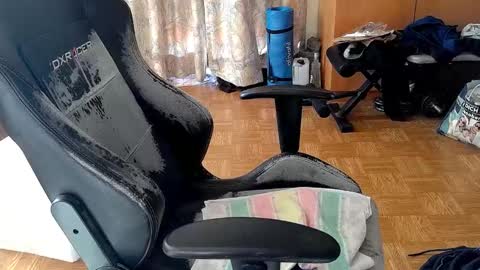 Snapshot of dirty_fun_boy chatting on December 4, 11:24 am dirty_fun_boy online show from December 4, 11:24 am