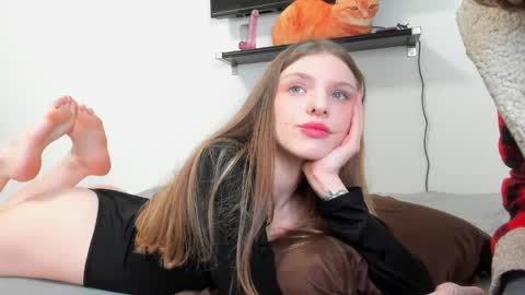 dirtycpl007 online show from April 20, 5:43 am