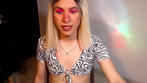 dirtydanezka online show from November 18, 3:31 am