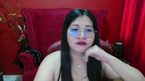 LatexQueen online show from January 10, 4:07 am