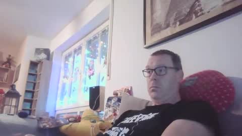 disney0988 online show from December 10, 6:44 am