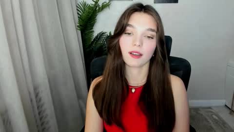 Hannah online show from November 12, 4:04 am