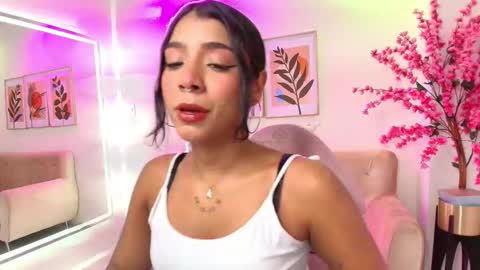 Cloe  online show from February 28, 11:25 am