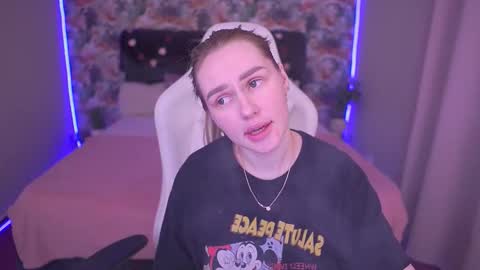 DivineJasss online show from February 21, 6:38 am