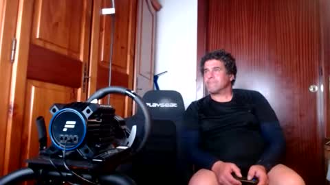 divitimido online show from December 4, 12:43 am