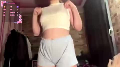 Lily online show from October 29, 2:19 pm