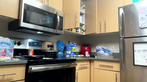 dizzinsweatyy online show from February 28, 4:21 am