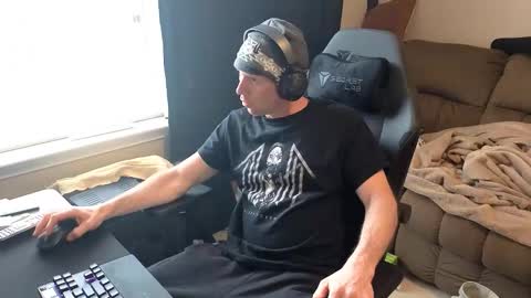 Hansel and Gretle online show from February 17, 7:13 pm