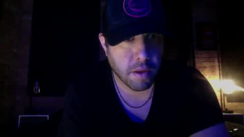 Snapshot of dj_chaterbate chatting on December 26, 5:47 am DJ Chaterbate online show from December 26, 5:47 am