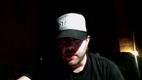 Snapshot of dj_chaterbate chatting on March 9, 4:05 am DJ Chaterbate online show from March 9, 4:05 am