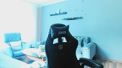 STR8 BOYv online show from April 19, 6:25 am