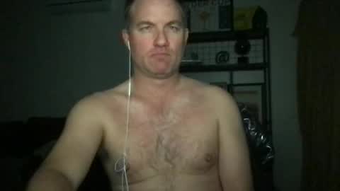 TriflinYoBitch online show from March 25, 7:59 am