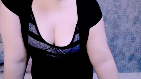 djullia online show from March 9, 6:06 am