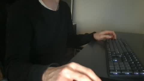 doctor_luv_69 online show from February 2, 2:36 pm