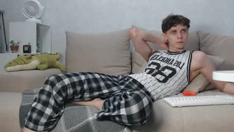 Alex online show from December 1, 10:01 pm