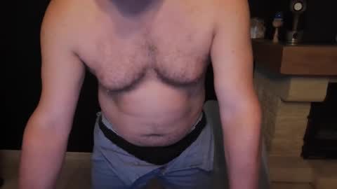 Snapshot of doggydaddi chatting on October 13, 6:04 am Alex online show from October 13, 6:04 am