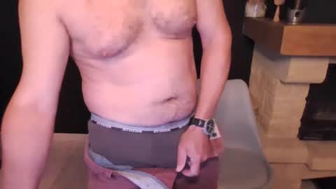 Snapshot of doggydaddi chatting on October 14, 6:16 am Alex online show from October 14, 6:16 am