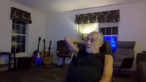 dogluc7 online show from December 8, 12:46 am