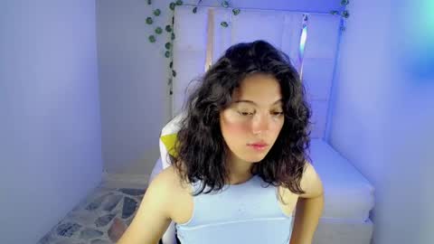 DOLCE XOXO online show from May 23, 2:13 pm